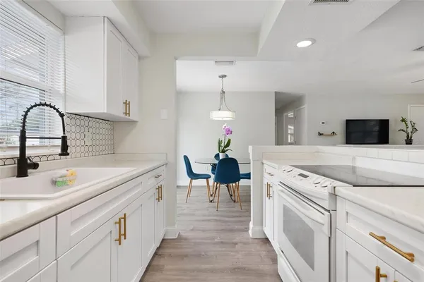 $2,200 | 5120 Brookmeade Drive, Sarasota, FL 34232