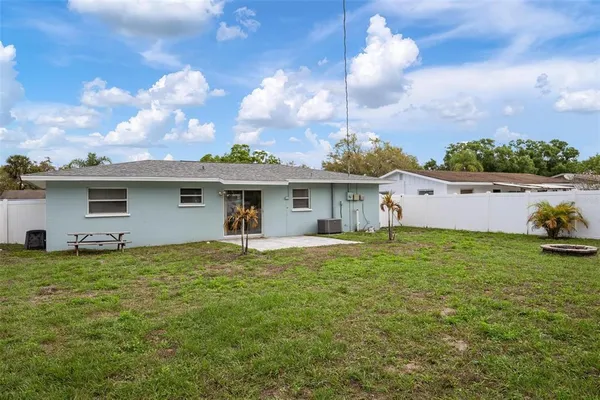 $2,200 | 5120 Brookmeade Drive, Sarasota, FL 34232