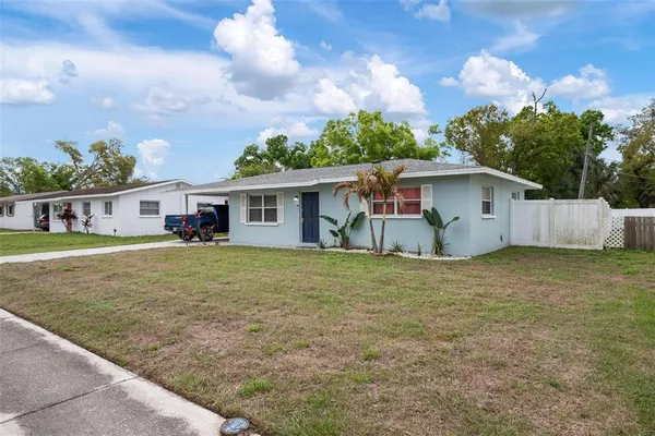$2,200 | 5120 Brookmeade Drive, Sarasota, FL 34232