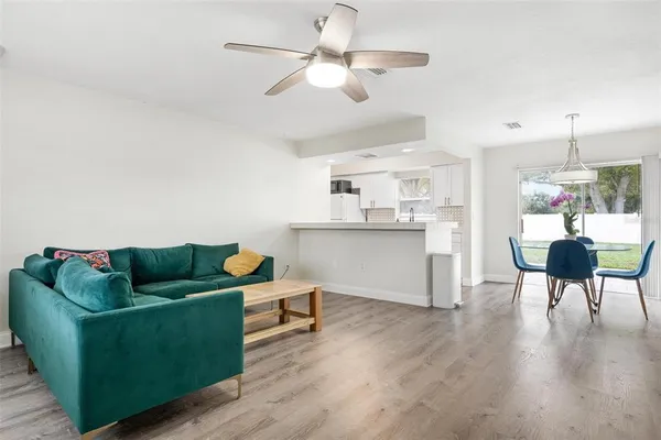 $2,200 | 5120 Brookmeade Drive, Sarasota, FL 34232