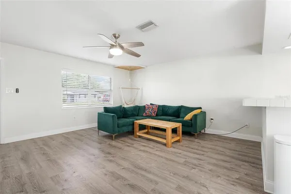 $2,200 | 5120 Brookmeade Drive, Sarasota, FL 34232