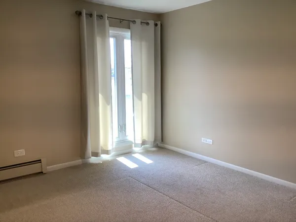 $1,495 | 10408 Menard Avenue, Unit 2B, Oak Lawn, IL 60453