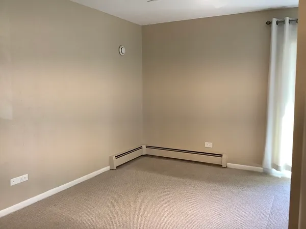 $1,495 | 10408 Menard Avenue, Unit 2B, Oak Lawn, IL 60453