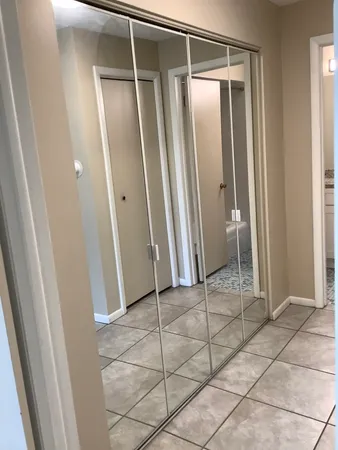 $1,495 | 10408 Menard Avenue, Unit 2B, Oak Lawn, IL 60453