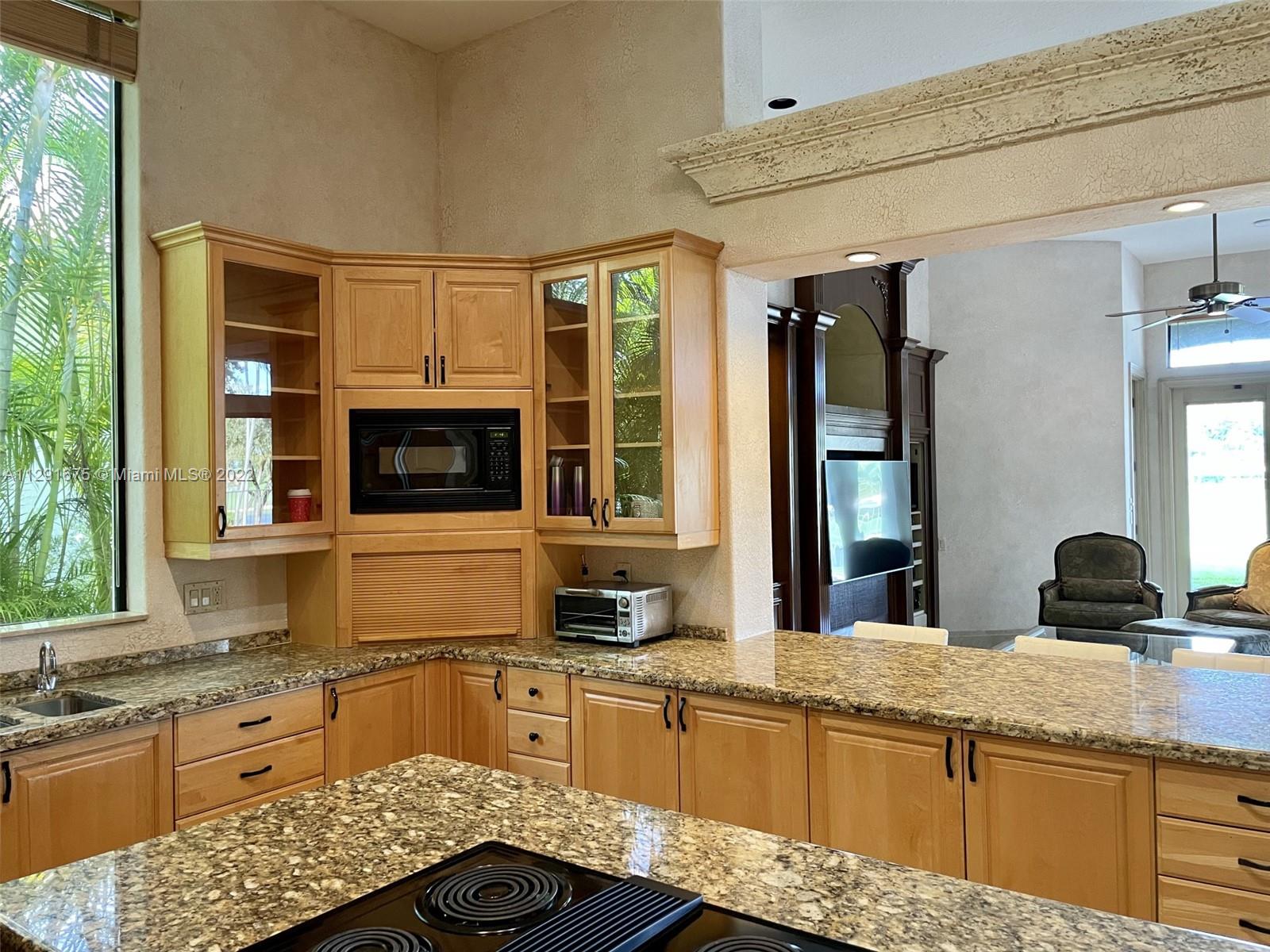 7387 Orangewood Lane Boca Raton, FL 33433 - Photo 12 of 39