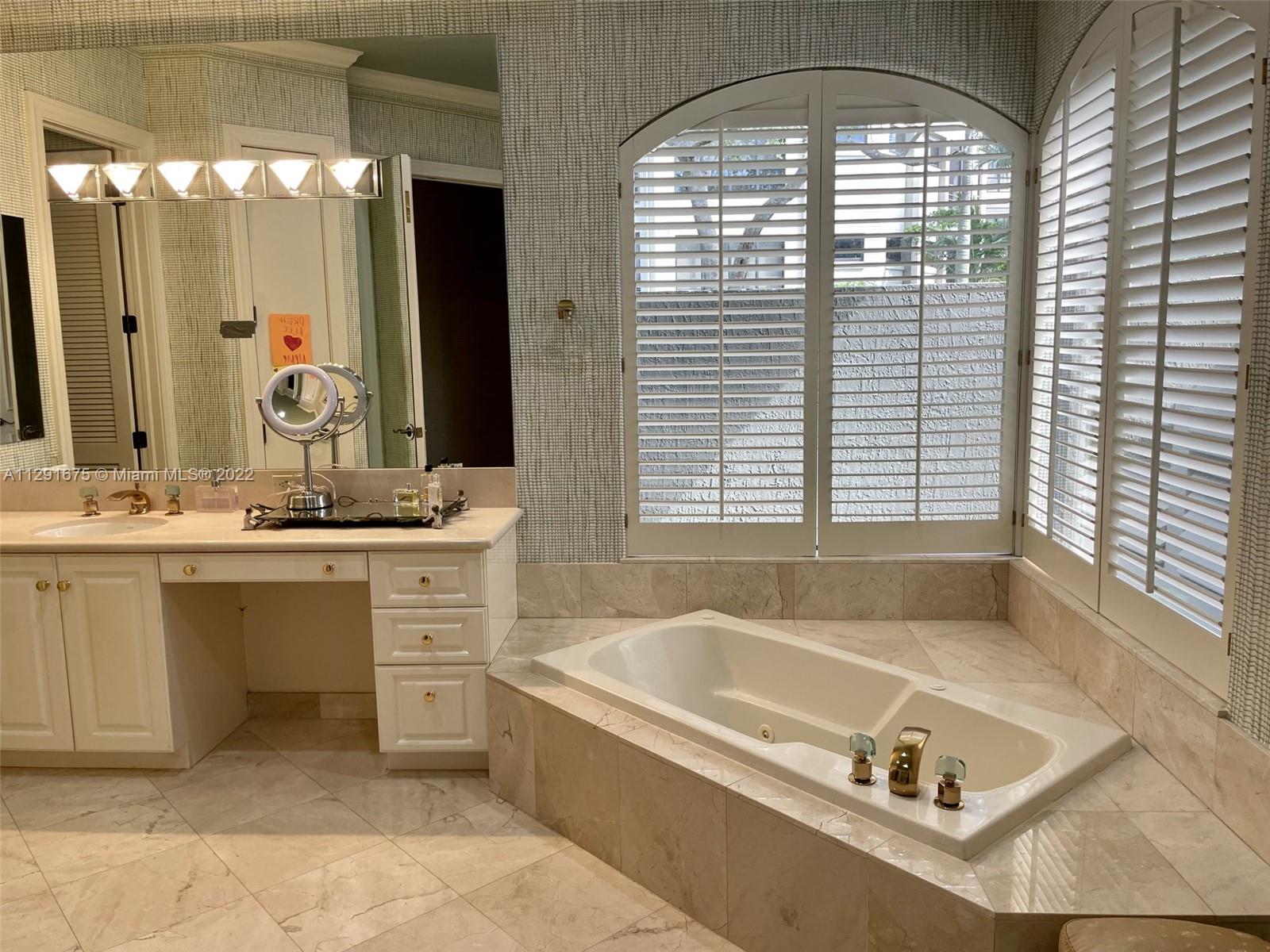 7387 Orangewood Lane Boca Raton, FL 33433 - Photo 22 of 39