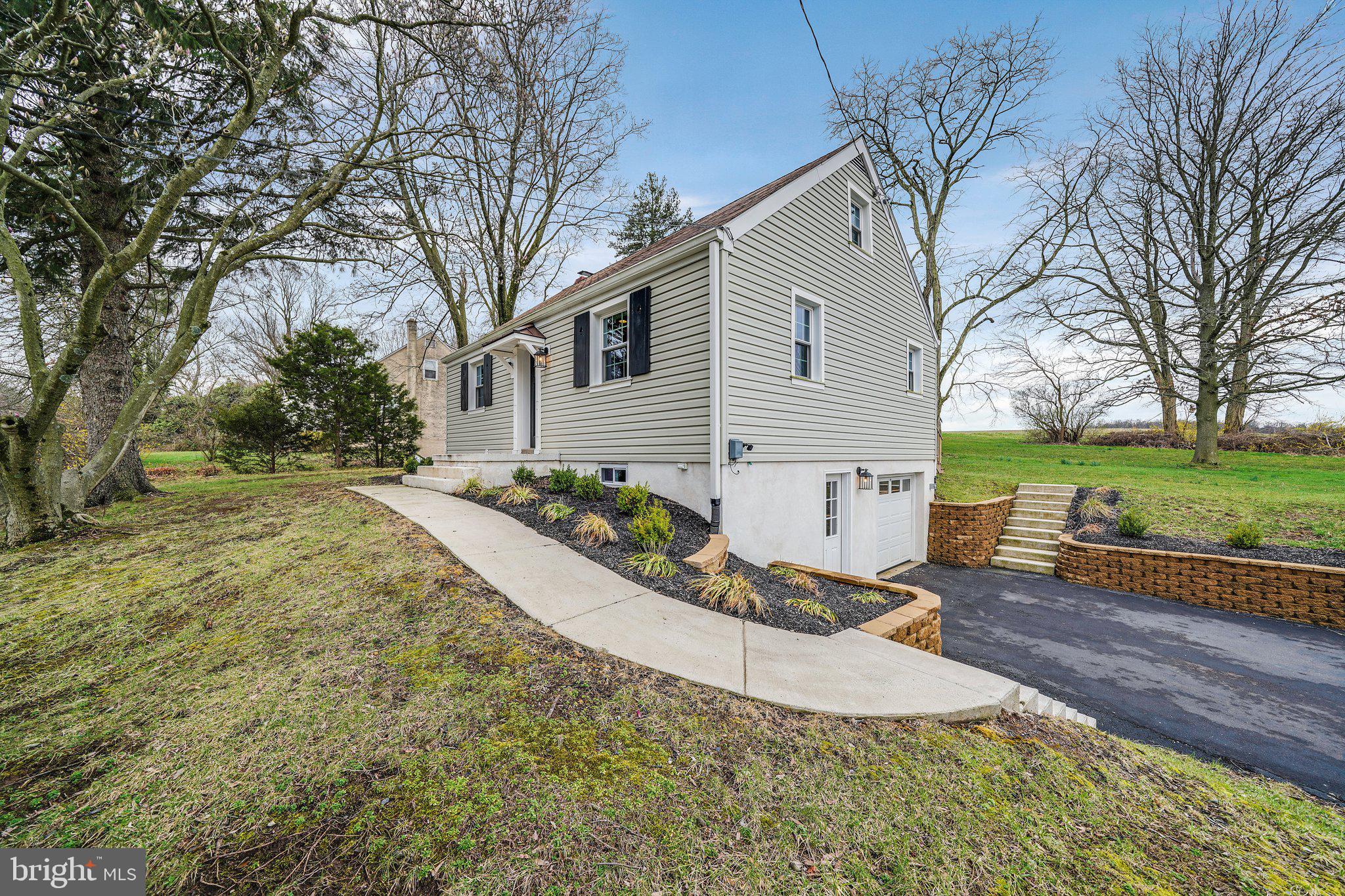 809 Laurelwood Road Pottstown, PA 19465 - Photo 2 of 24 Exterior Side