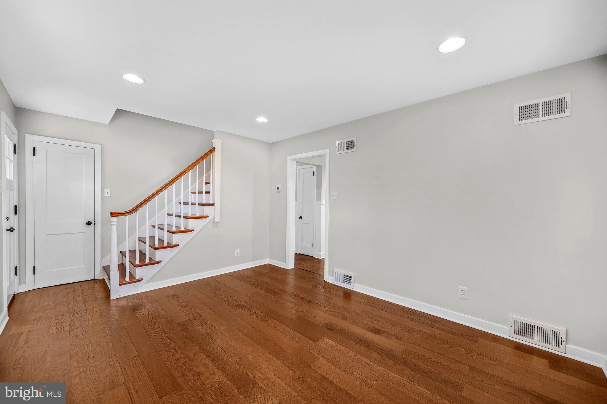 809 Laurelwood Road Pottstown, PA 19465 - Photo 6 of 24 Living Room