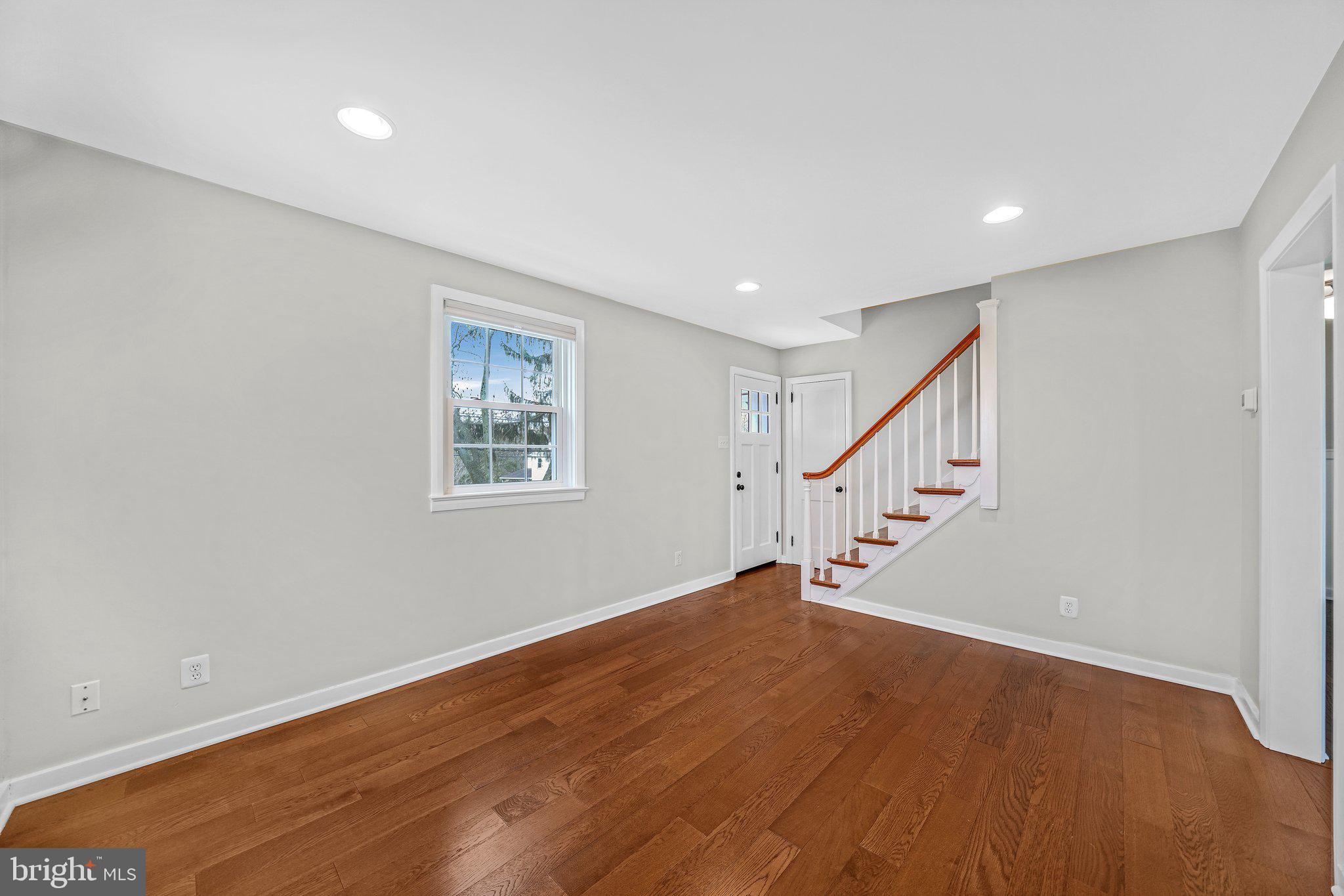 809 Laurelwood Road Pottstown, PA 19465 - Photo 7 of 24 Living room
