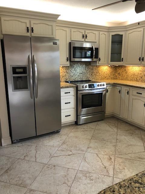 1519 Southwest 6th Court Boca Raton, FL 33486 - Photo 5 of 20 Kitchen