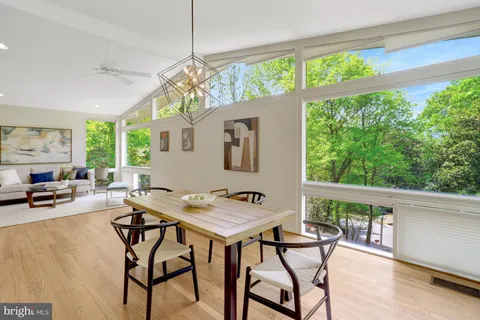 $1,275,000 | 7413 Rebecca Drive, Alexandria, VA 22307