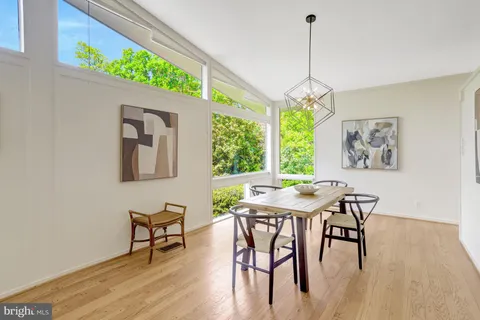 $1,275,000 | 7413 Rebecca Drive, Alexandria, VA 22307
