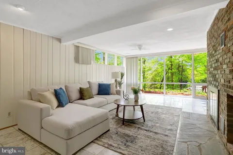 $1,275,000 | 7413 Rebecca Drive, Alexandria, VA 22307