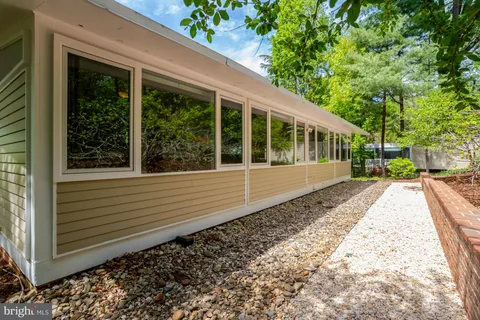 $1,275,000 | 7413 Rebecca Drive, Alexandria, VA 22307