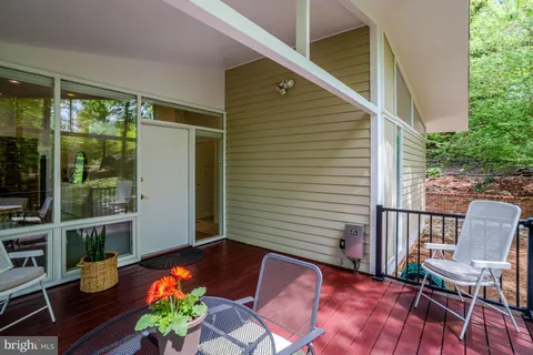 $1,275,000 | 7413 Rebecca Drive, Alexandria, VA 22307