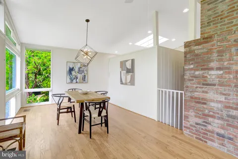 $1,275,000 | 7413 Rebecca Drive, Alexandria, VA 22307