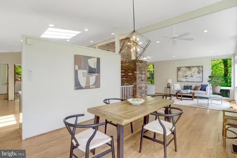 $1,275,000 | 7413 Rebecca Drive, Alexandria, VA 22307