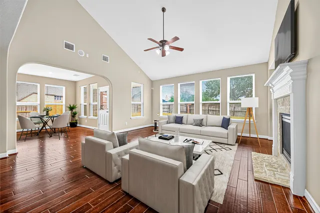 $524,999 | 6306 Fiddlers Green Drive, Missouri City, TX 77459