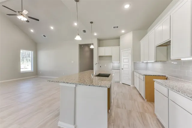 $386,348 | 4033 Road 66124, Dayton, TX 77535