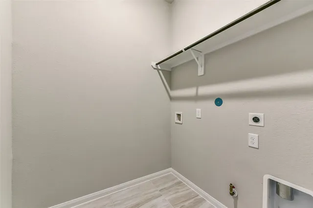 $386,348 | 4033 Road 66124, Dayton, TX 77535