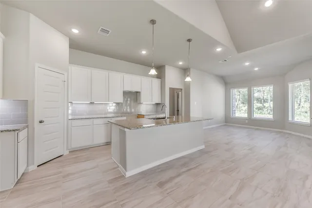 $386,348 | 4033 Road 66124, Dayton, TX 77535