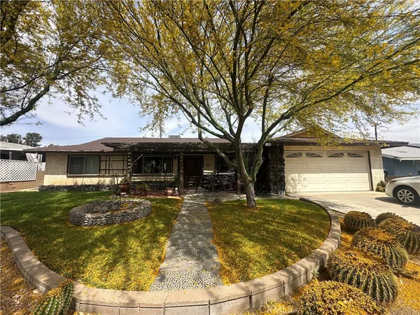 $530,000 | 2756 West Jefferson Street, Rialto, CA 92376