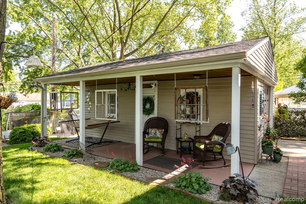 1534 Oakley Road Clawson, MI 48017 - Photo 4 of 30