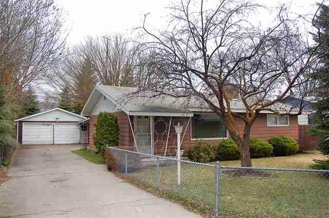 9709 North Colfax Road Spokane, WA 99218 - Photo 1 of 9