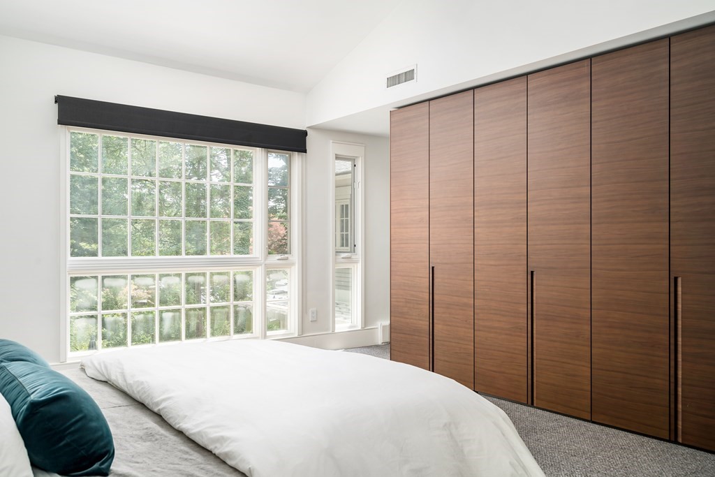 5 Dover Lane Lexington, MA 02421 - Photo 17 of 28 Gallery Image 17