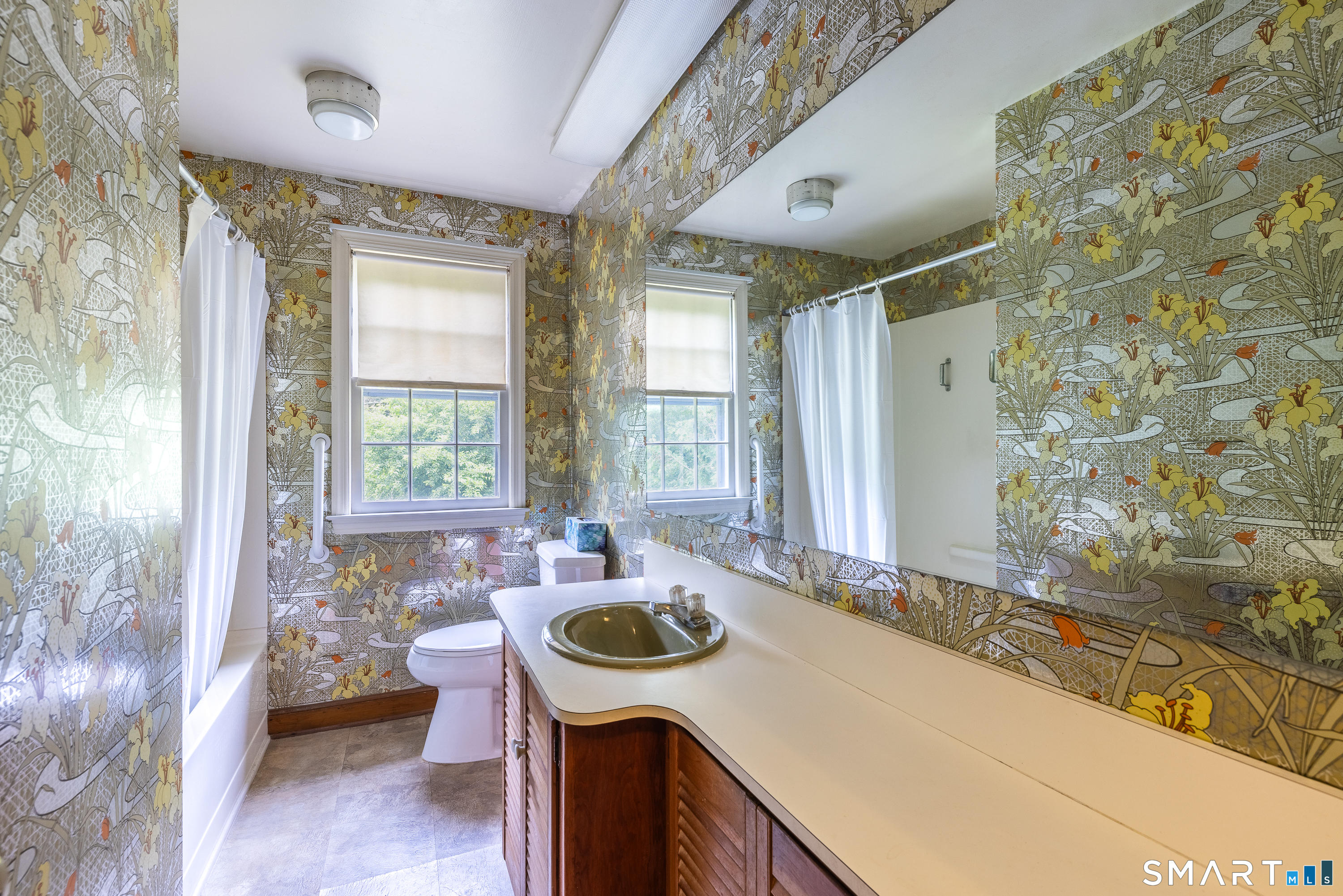 65 Manor Hill Road Stratford, CT 06614 - Photo 22 of 36