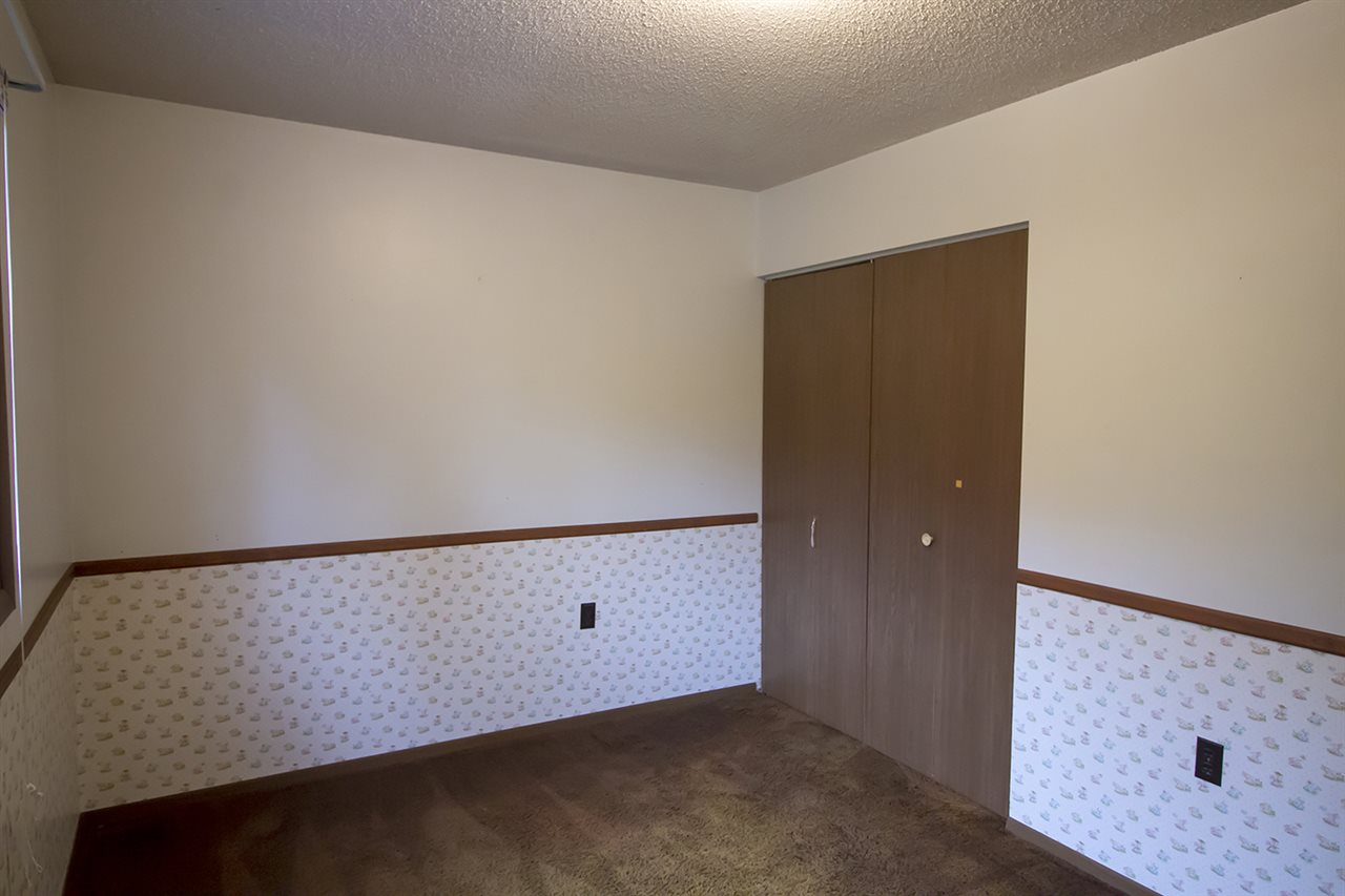 3620 Holiday Road Traverse City, MI 49686 - Photo 18 of 34 1881304-17.JPG