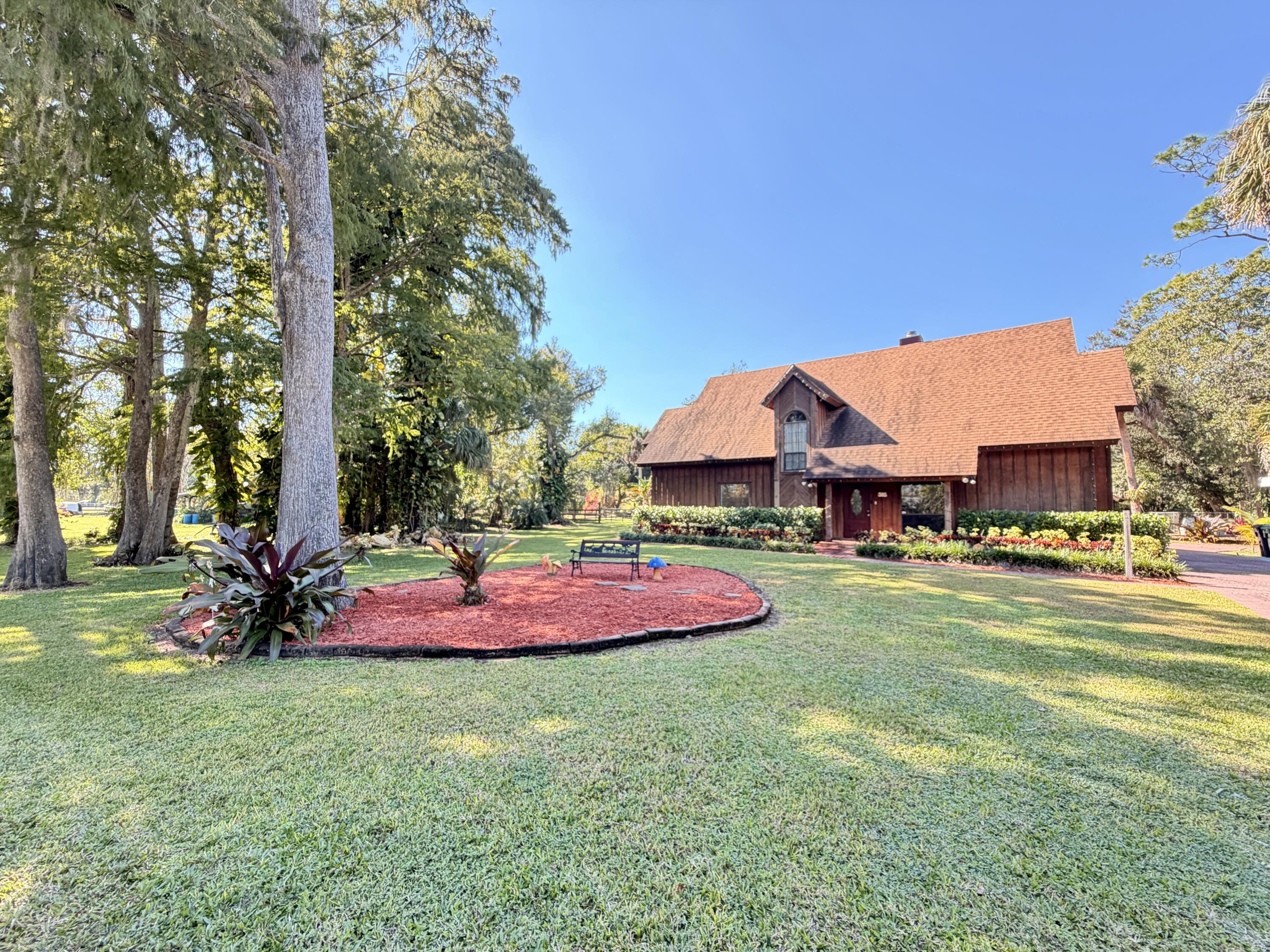 505 Southeast 18th Way Okeechobee, FL 34974 - Photo 2 of 53 3