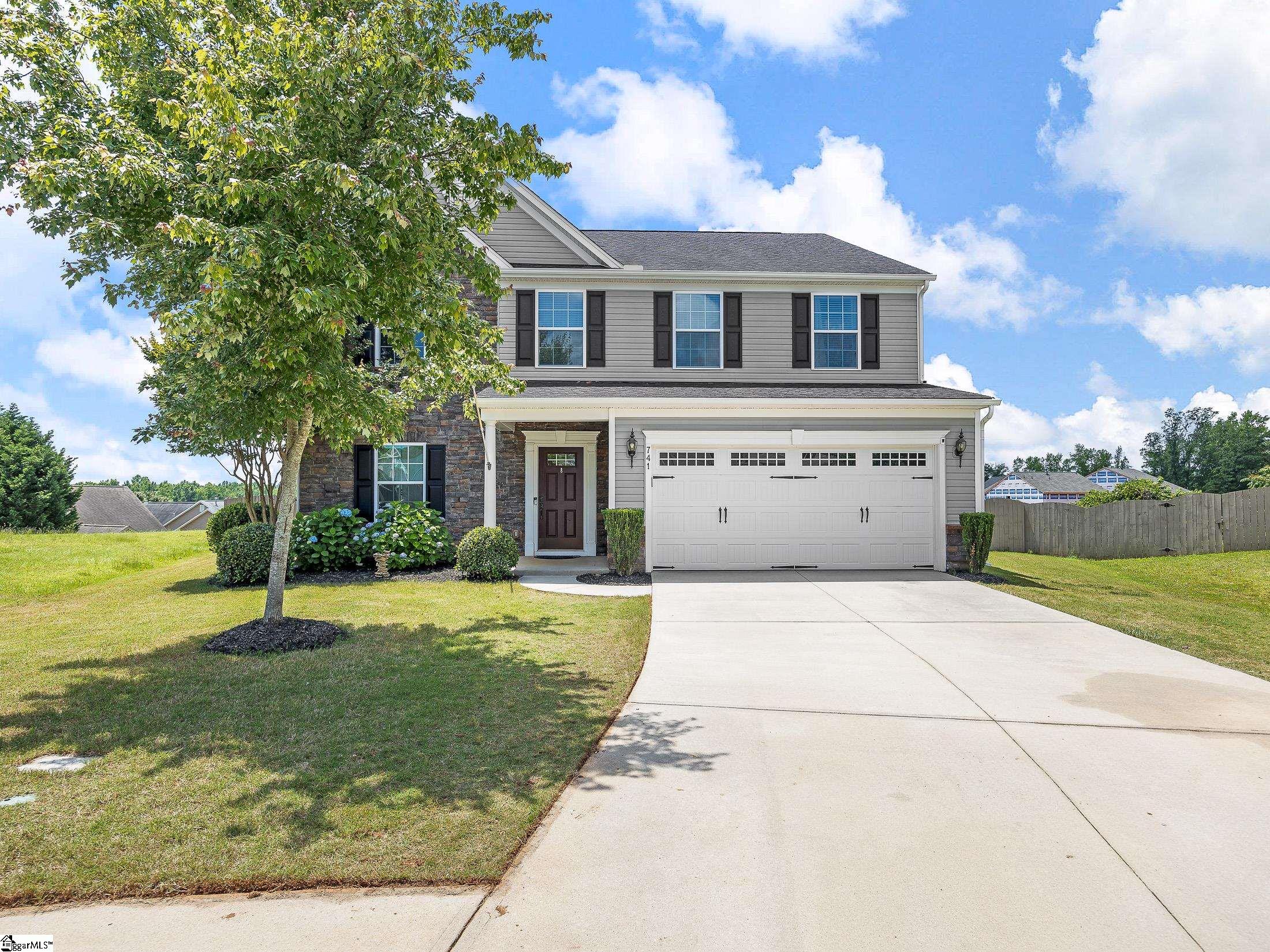 741 Ethridge Point Boiling Springs, SC 29316 - Photo 1 of 42 Gallery Image 1