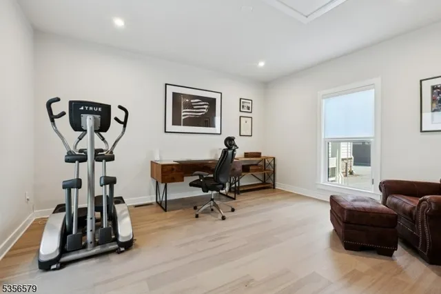 $1,039,999 | 44 Willow Lane, Parsippany, NJ 07054