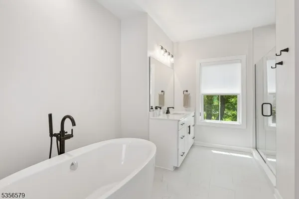$1,039,999 | 44 Willow Lane, Parsippany, NJ 07054