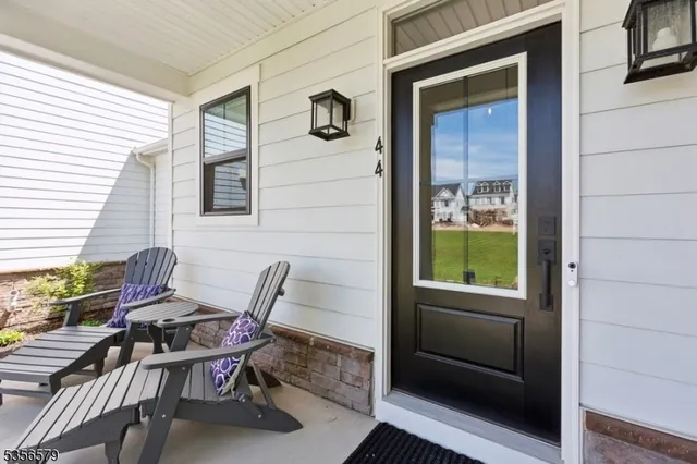 $1,039,999 | 44 Willow Lane, Parsippany, NJ 07054