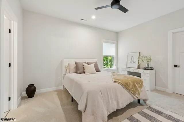 $1,039,999 | 44 Willow Lane, Parsippany, NJ 07054