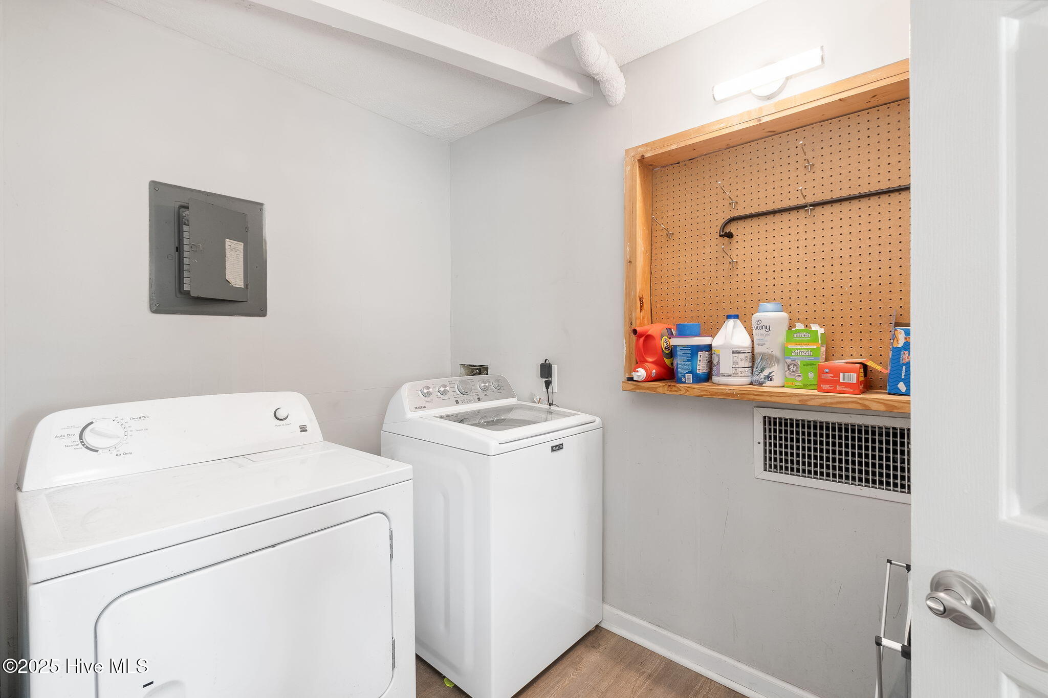 213 9 Mile Road Newport, NC 28570 - Photo 27 of 41 34-web-or-mls-chadwick-visuals-213-9-mil