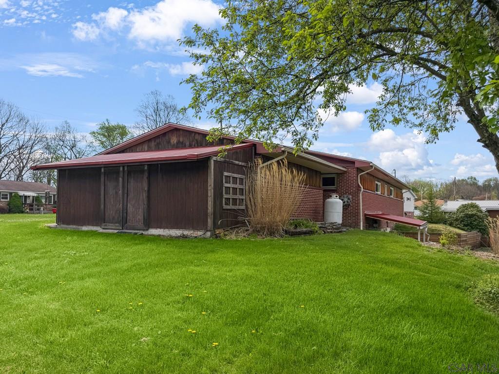 389 Ridgeview Lane Johnstown, PA 15909 - Photo 5 of 60
