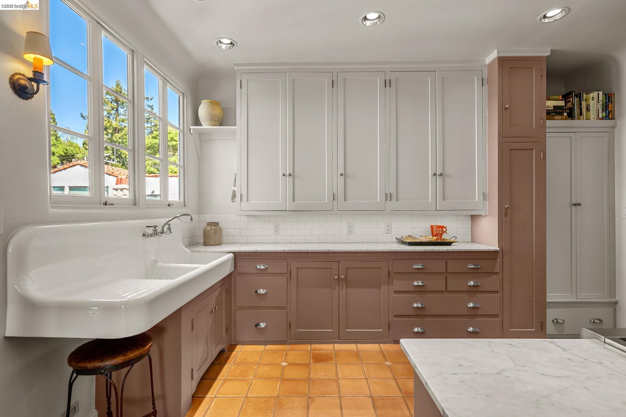 1004 Cragmont Avenue Berkeley, CA 94708 - Photo 16 of 57