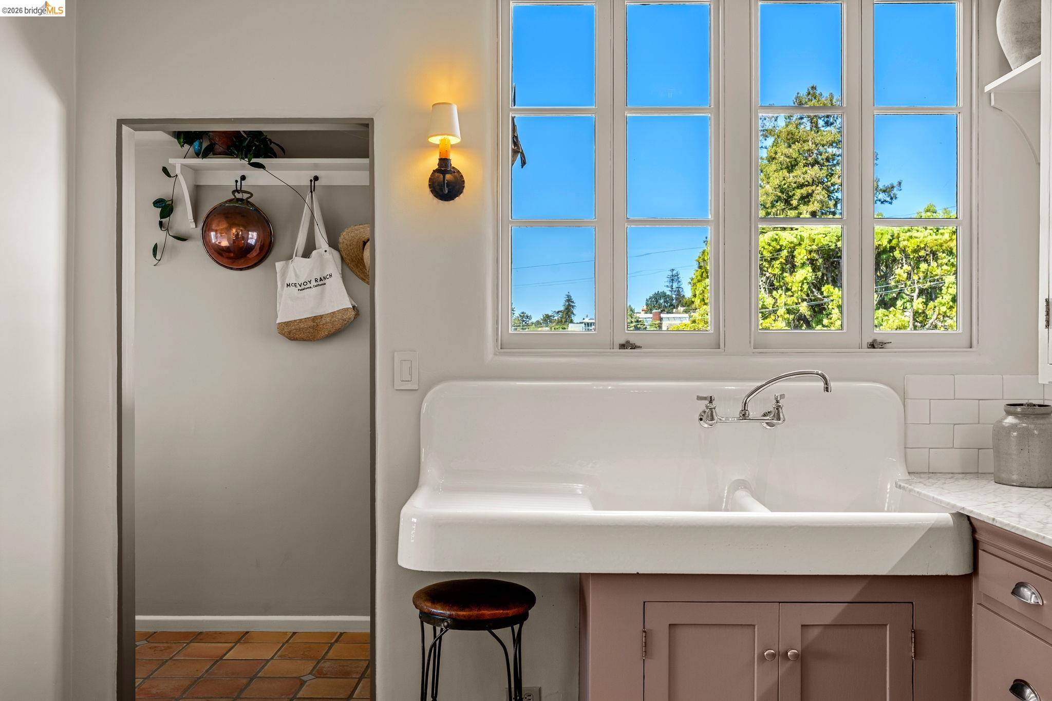 1004 Cragmont Avenue Berkeley, CA 94708 - Photo 18 of 57