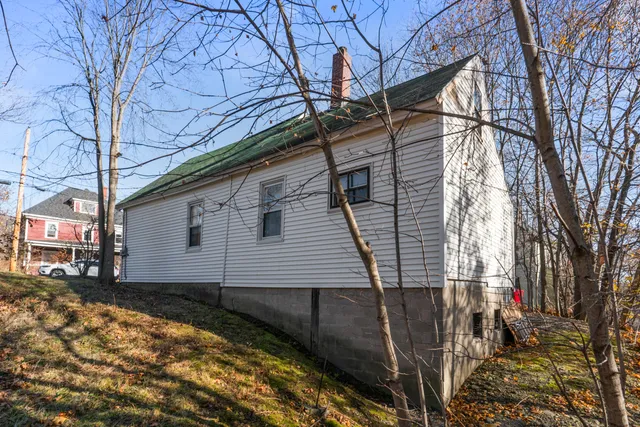 $185,000 | 70 Spring Street, Gardiner, ME 04345