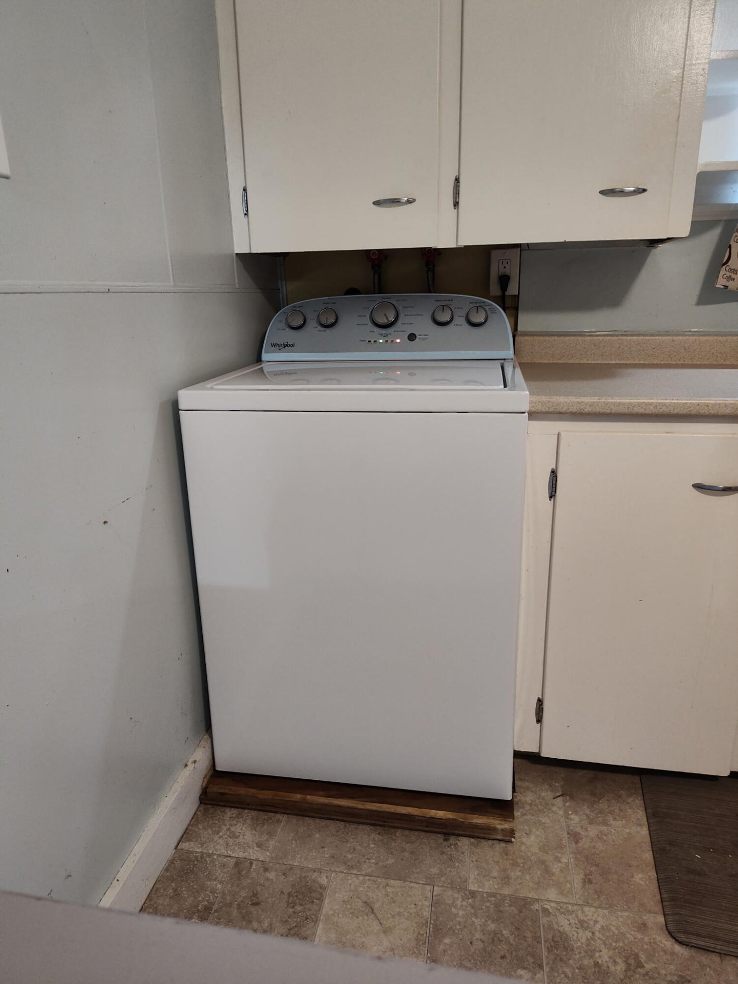 70 Spring Street Gardiner, ME 04345 - Photo 6 of 35 New dishwasher