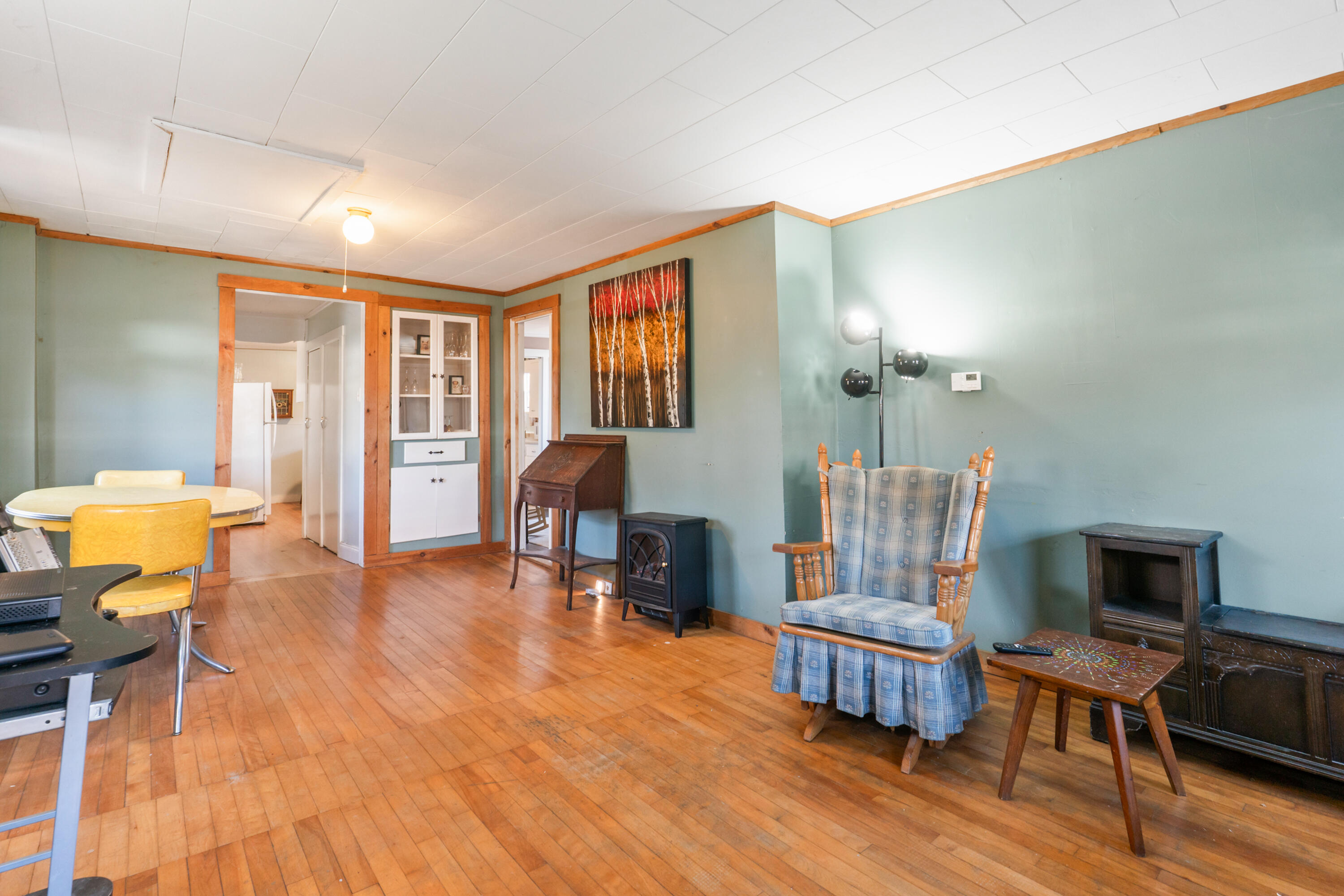 70 Spring Street Gardiner, ME 04345 - Photo 10 of 35 Large Living Room