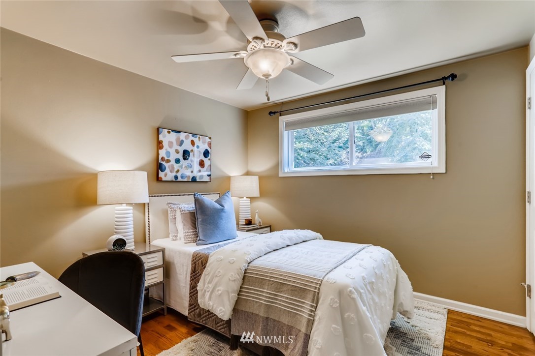 910 Daley Street Edmonds, WA 98020 - Photo 14 of 23 Gallery Image 14