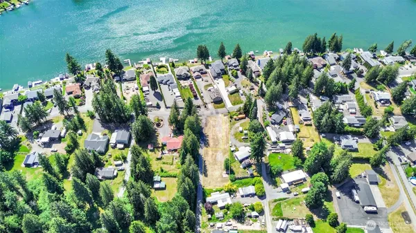 $299,000 | 7013 Vandermark Road East, Bonney Lake, WA 98391