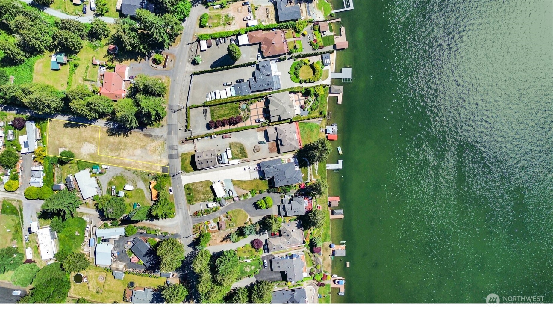 7013 Vandermark Road East Bonney Lake, WA 98391 - Photo 2 of 7