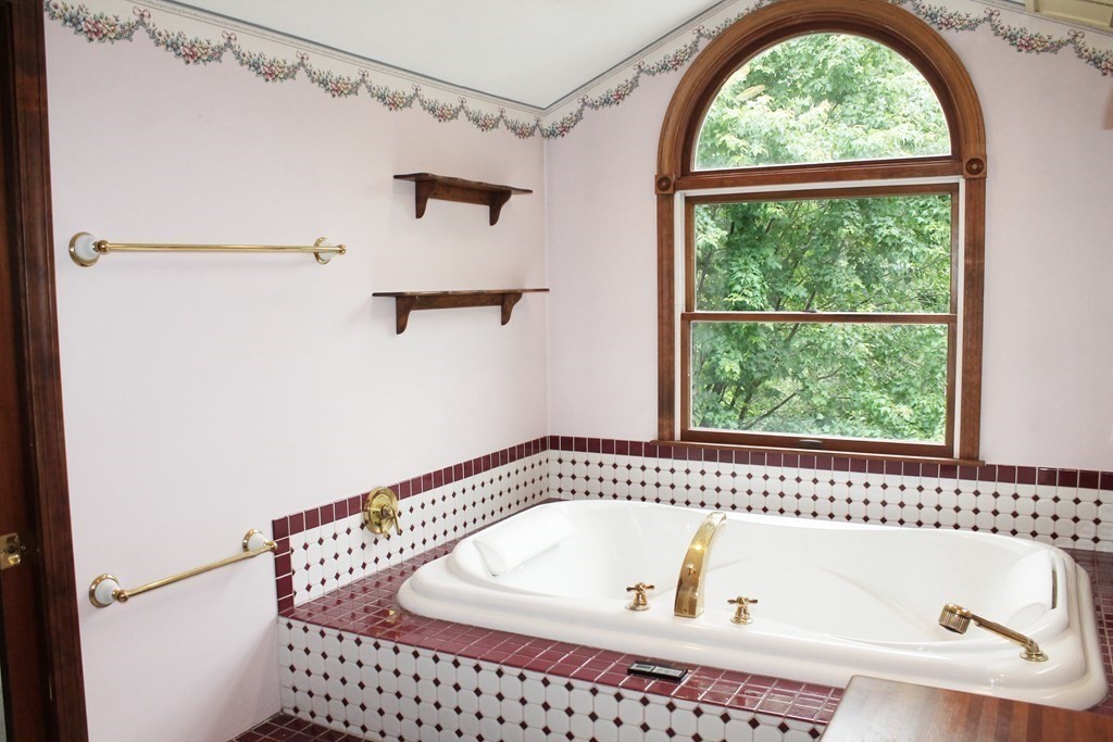56 Chandler Road Burlington, MA 01803 - Photo 15 of 22 Gallery Image 15
