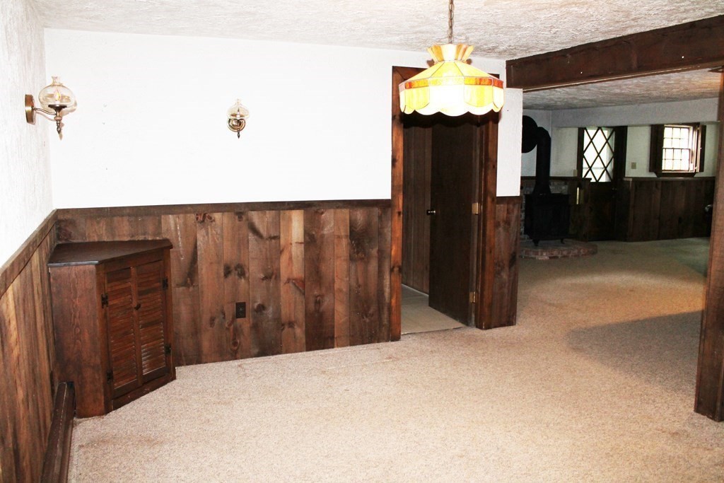 56 Chandler Road Burlington, MA 01803 - Photo 17 of 22 Gallery Image 17
