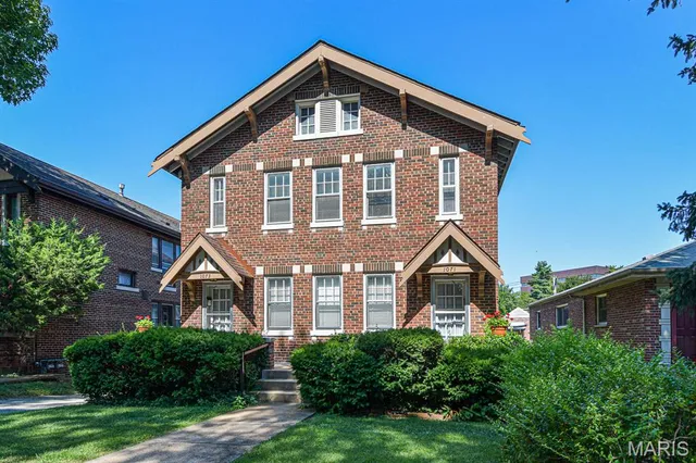 $1,750 | 1071 Terrace Street, St. Louis, MO 63117